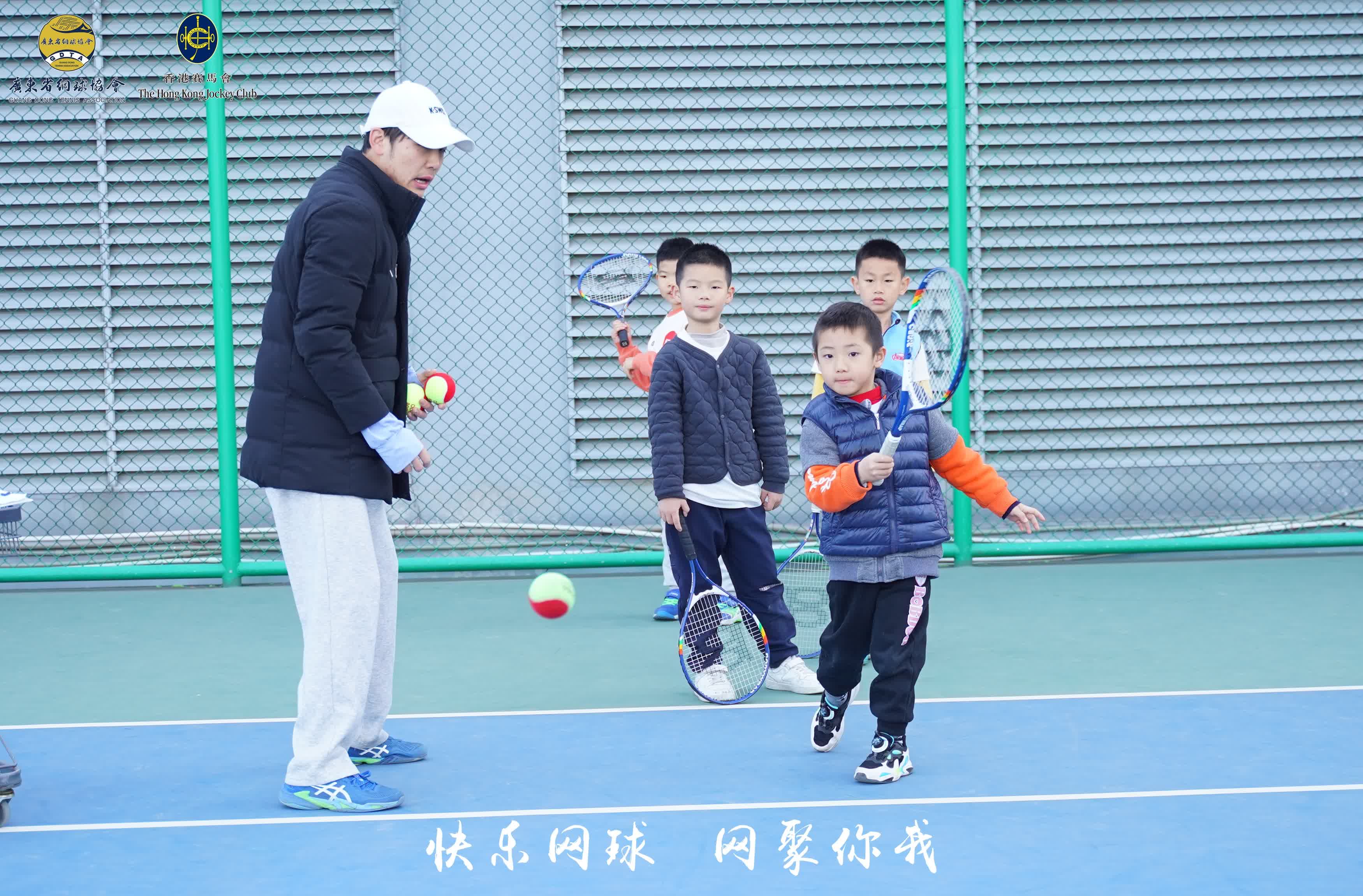 星空官方登录入口-&quot;乒乓球+网球：体育融合创新赛事&quot;的简单介绍